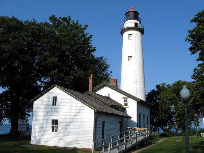 Lightkeepers Cottages (Clippingers Rustic Cottages) - Pointe Aux Barques Lighthouse (newer photo)